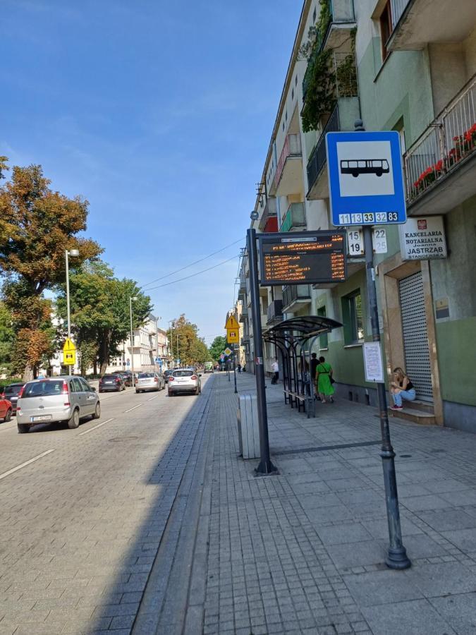 Ommpbooking Wspolna Lazienka Częstochowa Exterior foto